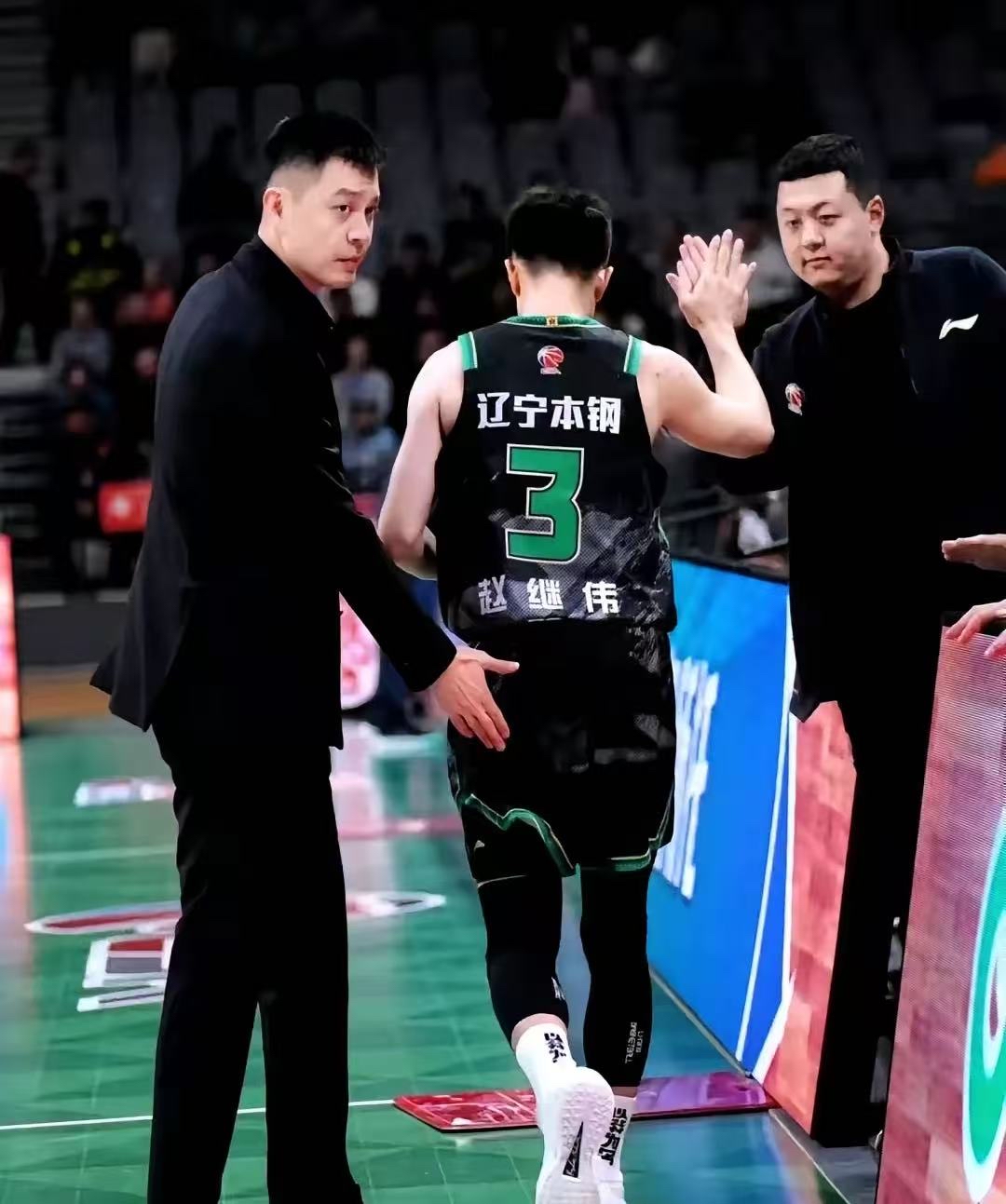 今晨突围战来临，辽宁本钢围绕全明星赛刷新队史纪录，球迷炸锅，高层口径保持一致的简单介绍